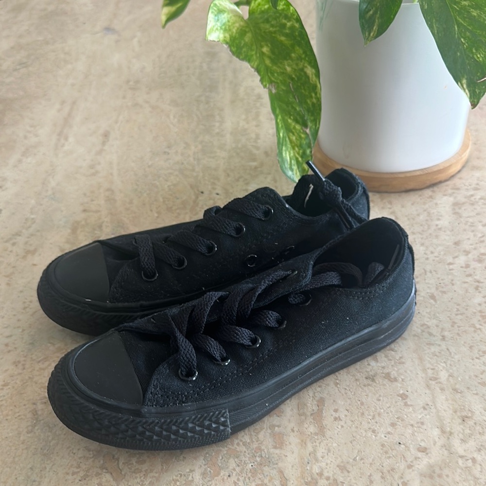 Converse Black Sneakers Low-Top